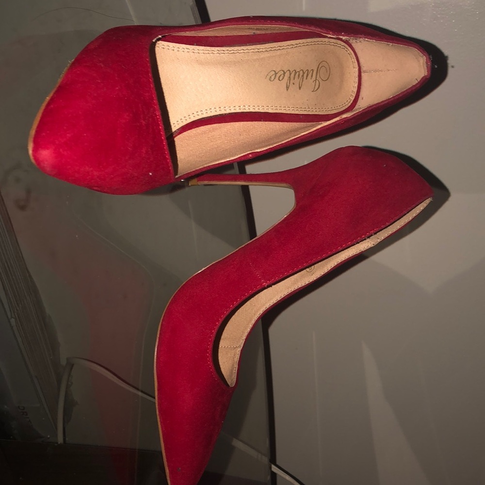 Red Pointy Toed Pumps